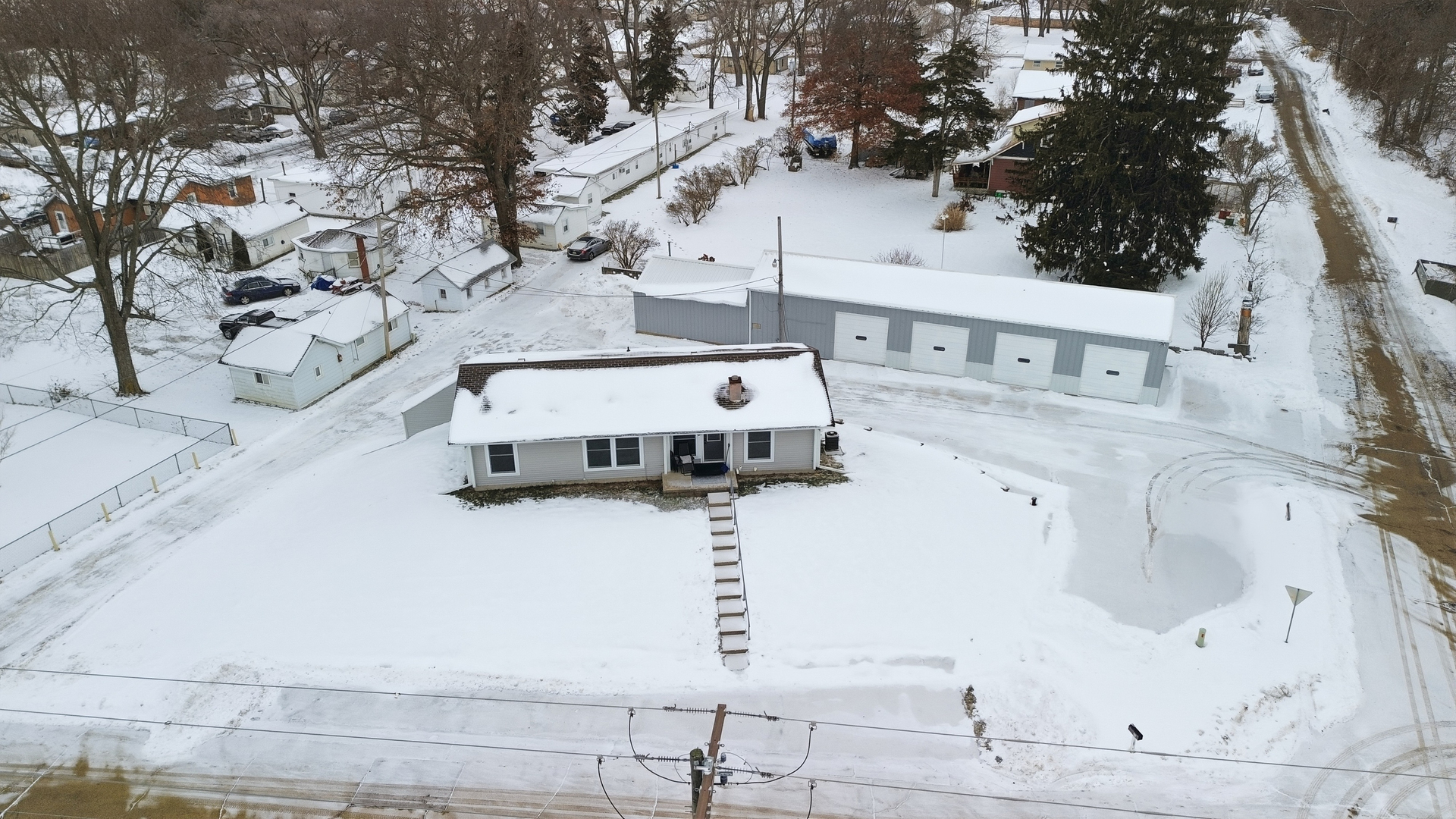 661 Reynoldswood Road Dixon, IL 61021 - Photo 7 of 28