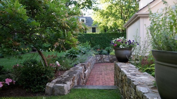 663 Boston Post Road Weston, MA 02493 - Photo 17 of 18