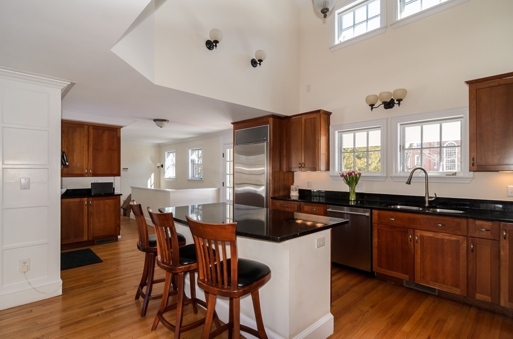 663 Boston Post Road Weston, MA 02493 - Photo 3 of 18