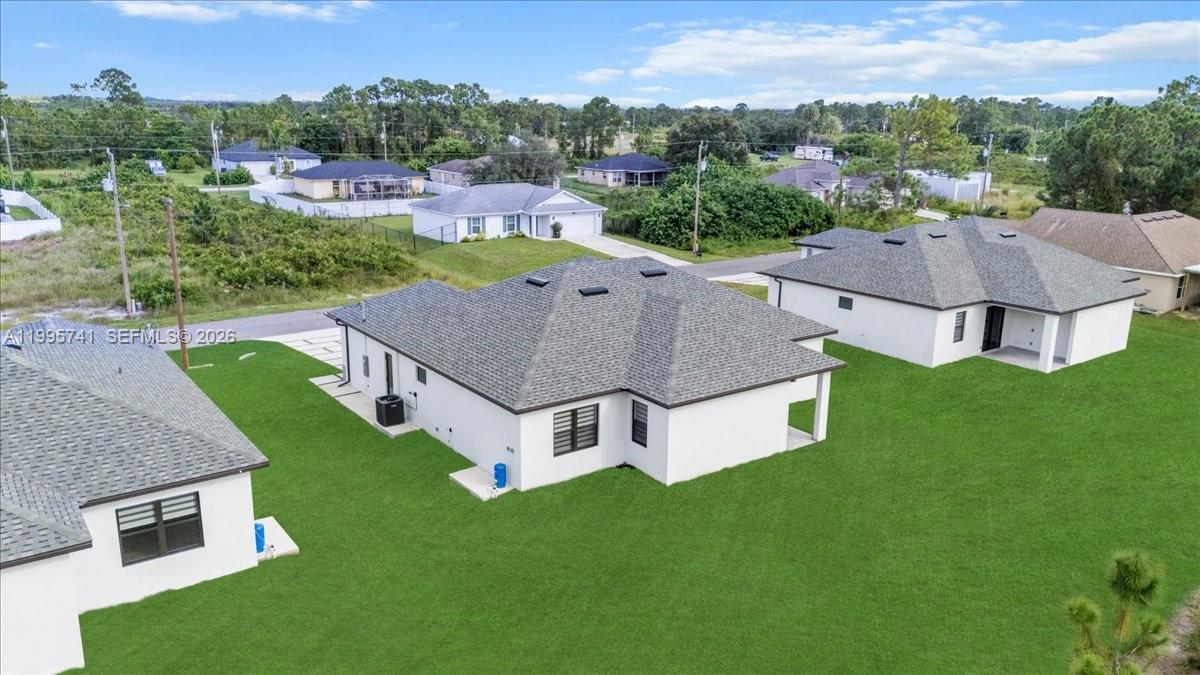 766 Roma Avenue South Lehigh Acres, FL 33974 - Photo 14 of 57
