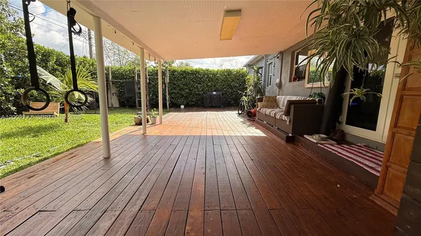 $4,000 | 431 Northwest 107th Street, Unit 431, Miami, FL 33168