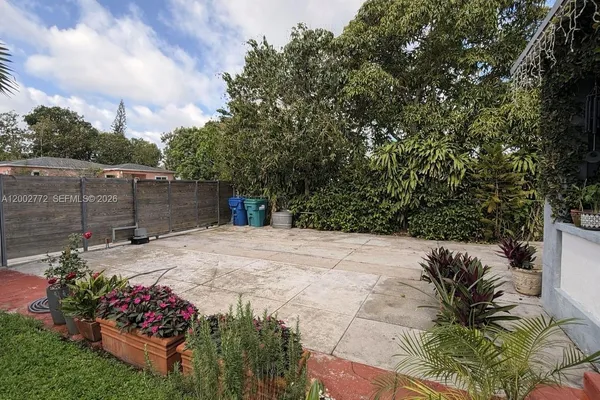 $4,000 | 431 Northwest 107th Street, Unit 431, Miami, FL 33168