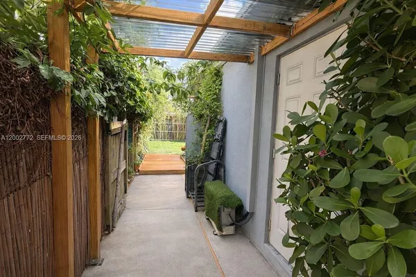 $4,000 | 431 Northwest 107th Street, Unit 431, Miami, FL 33168