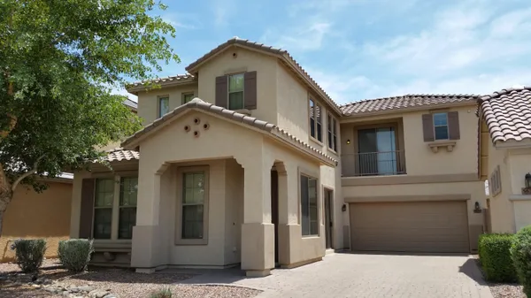 $2,150 | 5627 West Huntington Drive, Laveen, AZ 85339