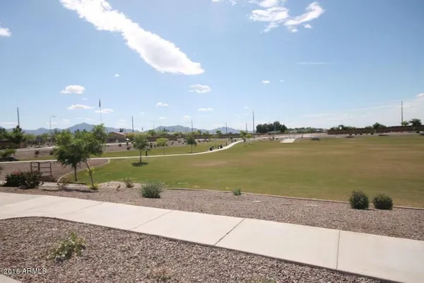 $2,150 | 5627 West Huntington Drive, Laveen, AZ 85339