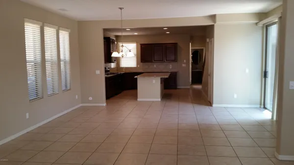 $2,150 | 5627 West Huntington Drive, Laveen, AZ 85339