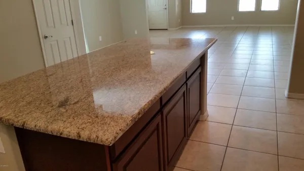 $2,150 | 5627 West Huntington Drive, Laveen, AZ 85339