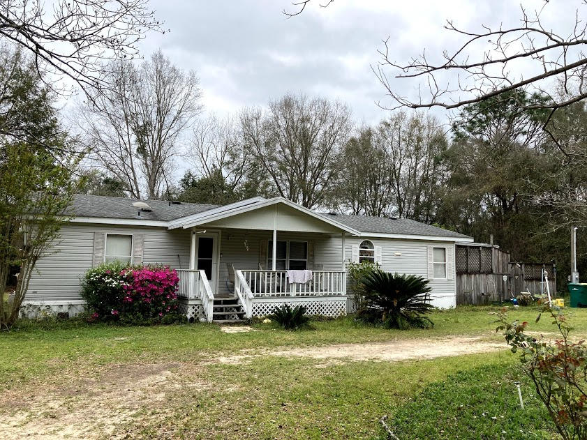 3162 Maple Street Crestview, FL 32539 - Photo 1 of 20 Exterior