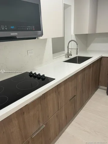 a close view of sink and tap