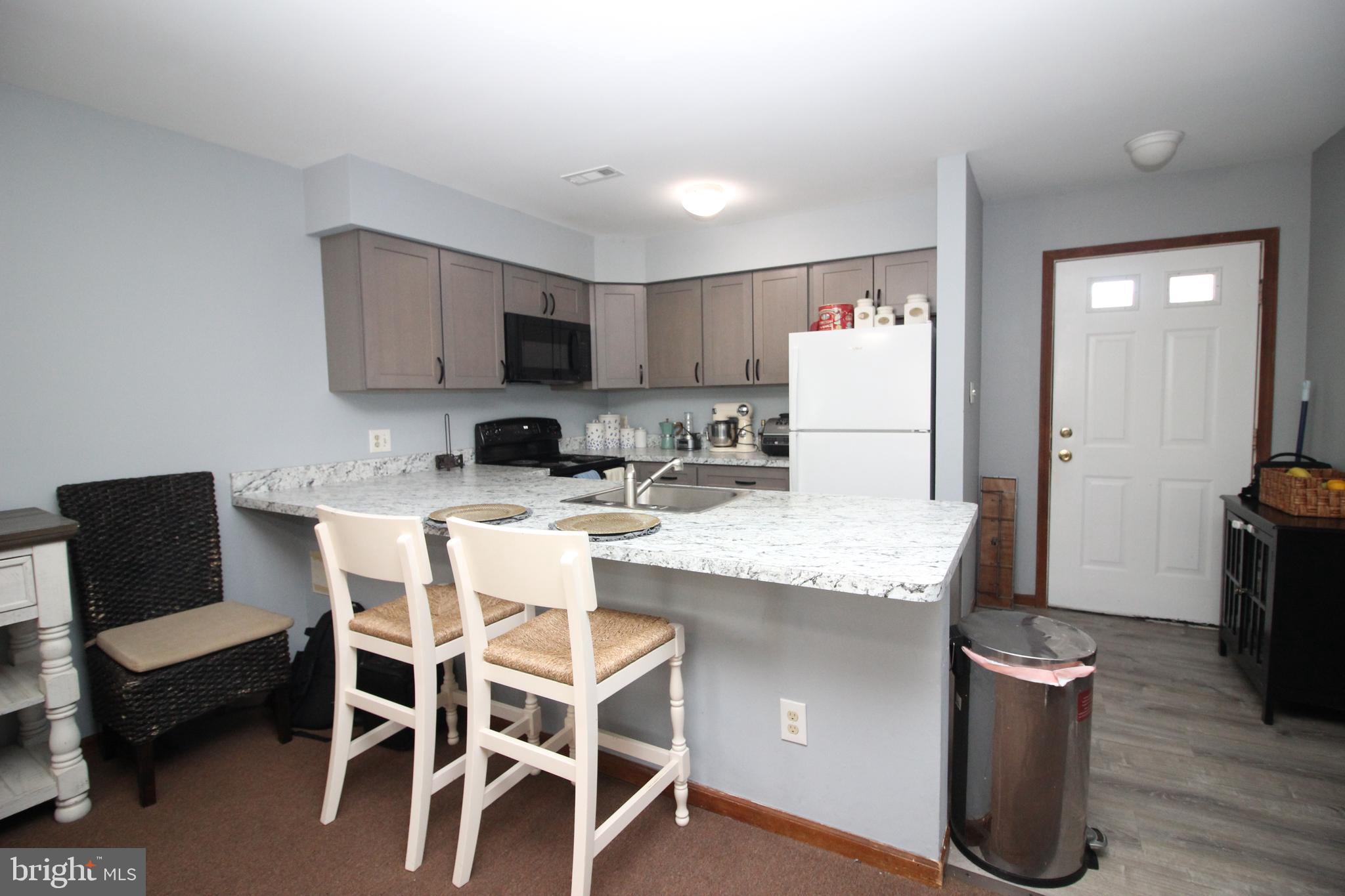 214 Spring House Lane Telford, PA 18969 - Photo 4 of 20