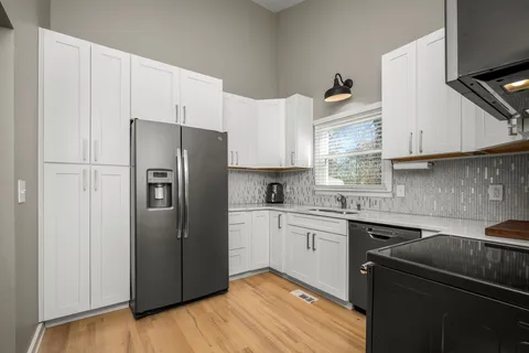 $359,900 | 1110 Trinity Drive, Murfreesboro, TN 37129