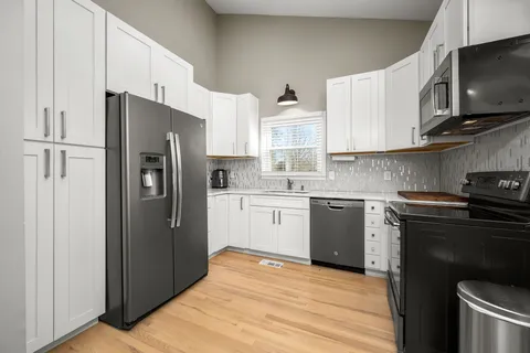 $359,900 | 1110 Trinity Drive, Murfreesboro, TN 37129