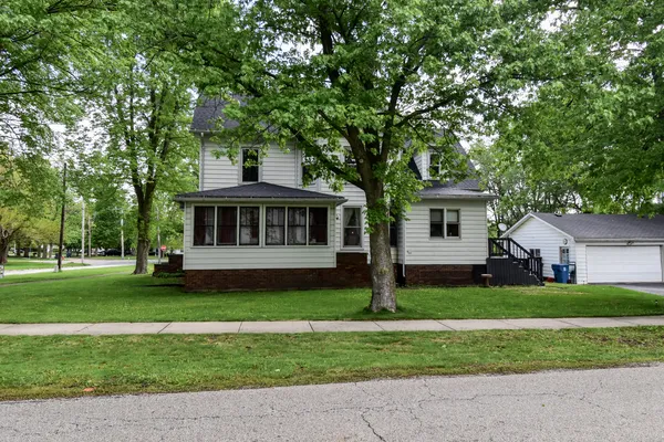$159,900 | 300 North Wolf Street, Odell, IL 60460