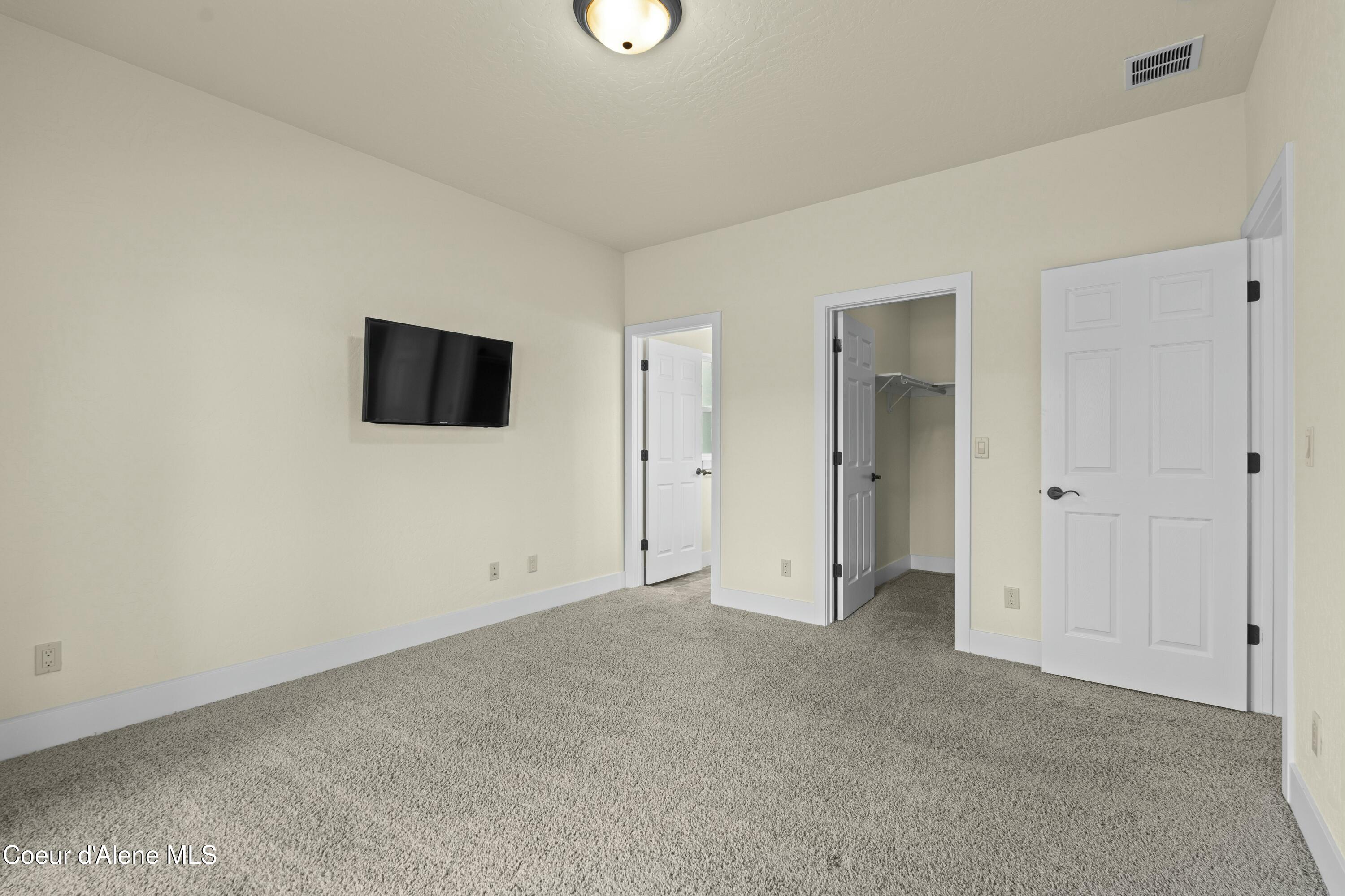 424 Becker Lane Dover, ID 83825 - Photo 18 of 38 Primary Bedroom Suite