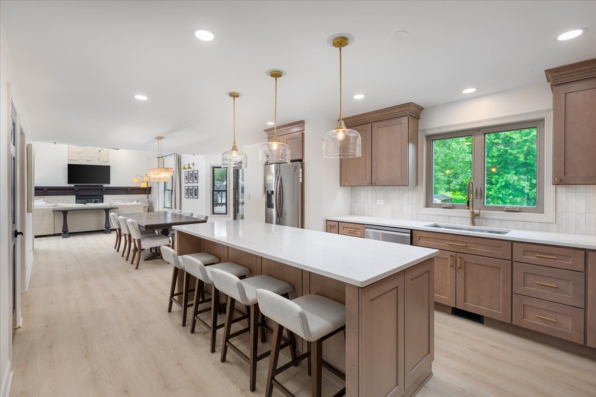 318 North West Road Lombard, IL 60148 - Photo 11 of 55 Gallery Image 11