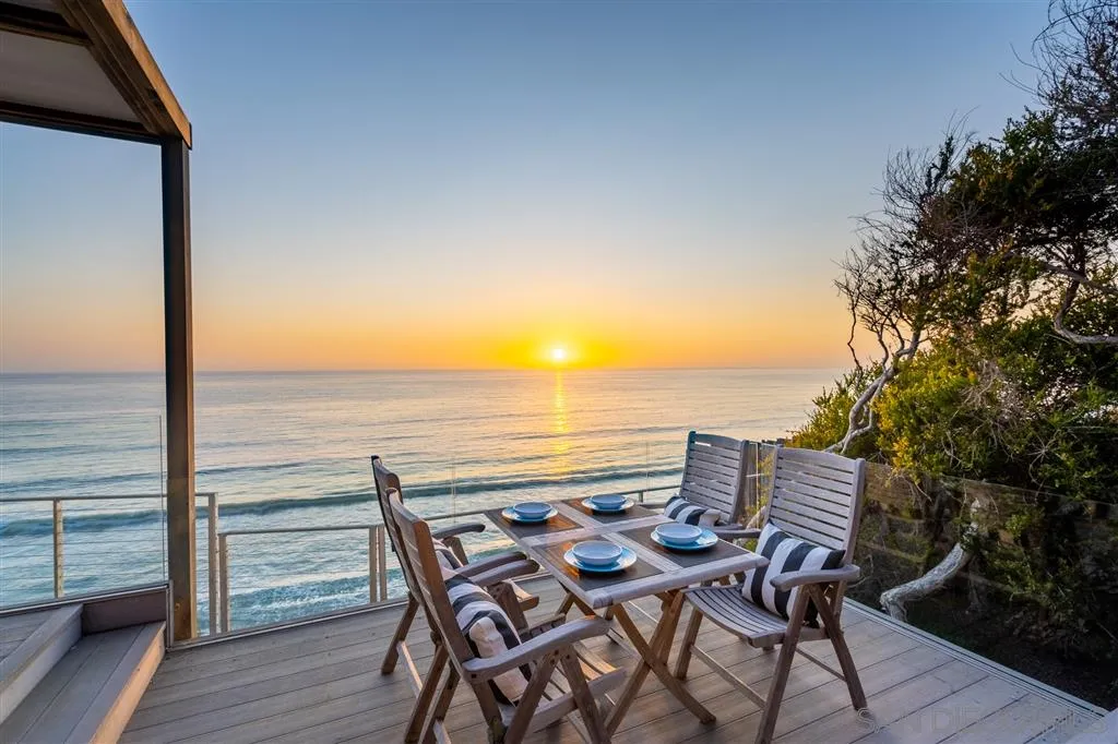 330 Neptune Avenue Encinitas, CA 92024 - Photo 3 of 13 a view of an ocean from a balcony