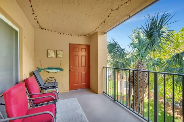 $325,000 | 500 Scotia Drive, Unit 305, Hypoluxo, FL 33462
