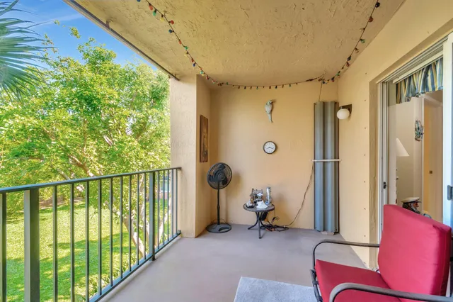 $325,000 | 500 Scotia Drive, Unit 305, Hypoluxo, FL 33462