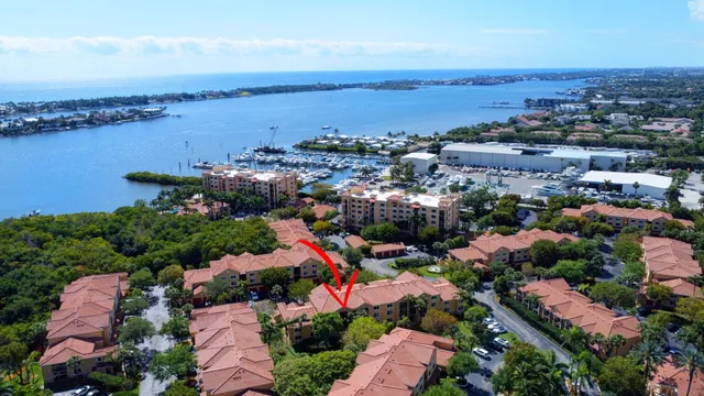 $325,000 | 500 Scotia Drive, Unit 305, Hypoluxo, FL 33462
