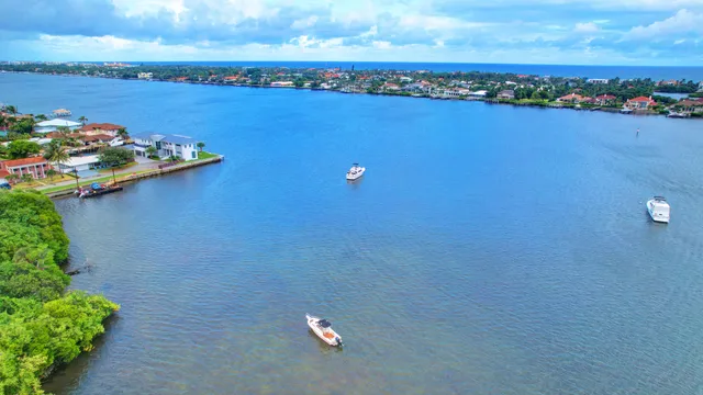 $325,000 | 500 Scotia Drive, Unit 305, Hypoluxo, FL 33462