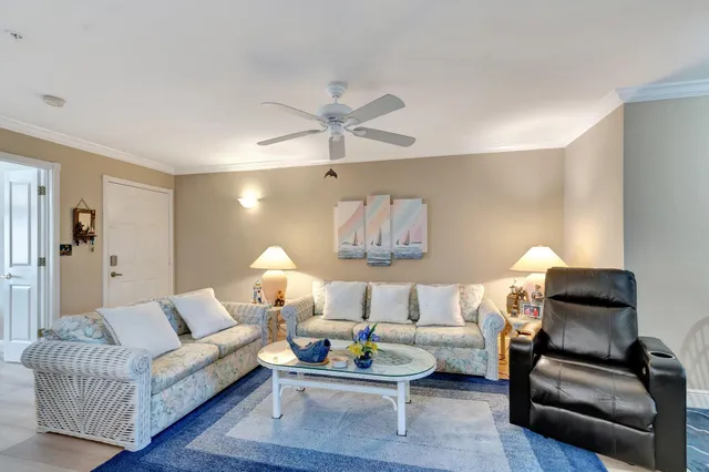 $325,000 | 500 Scotia Drive, Unit 305, Hypoluxo, FL 33462