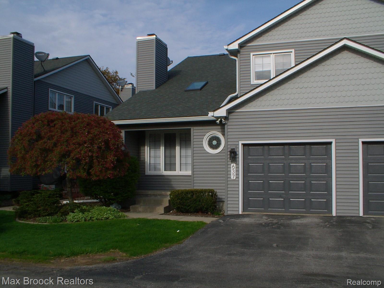 637 South Crooks Road, Unit 7 Clawson, MI 48017 - Photo 3 of 17 Street view May 2019 1.JPG