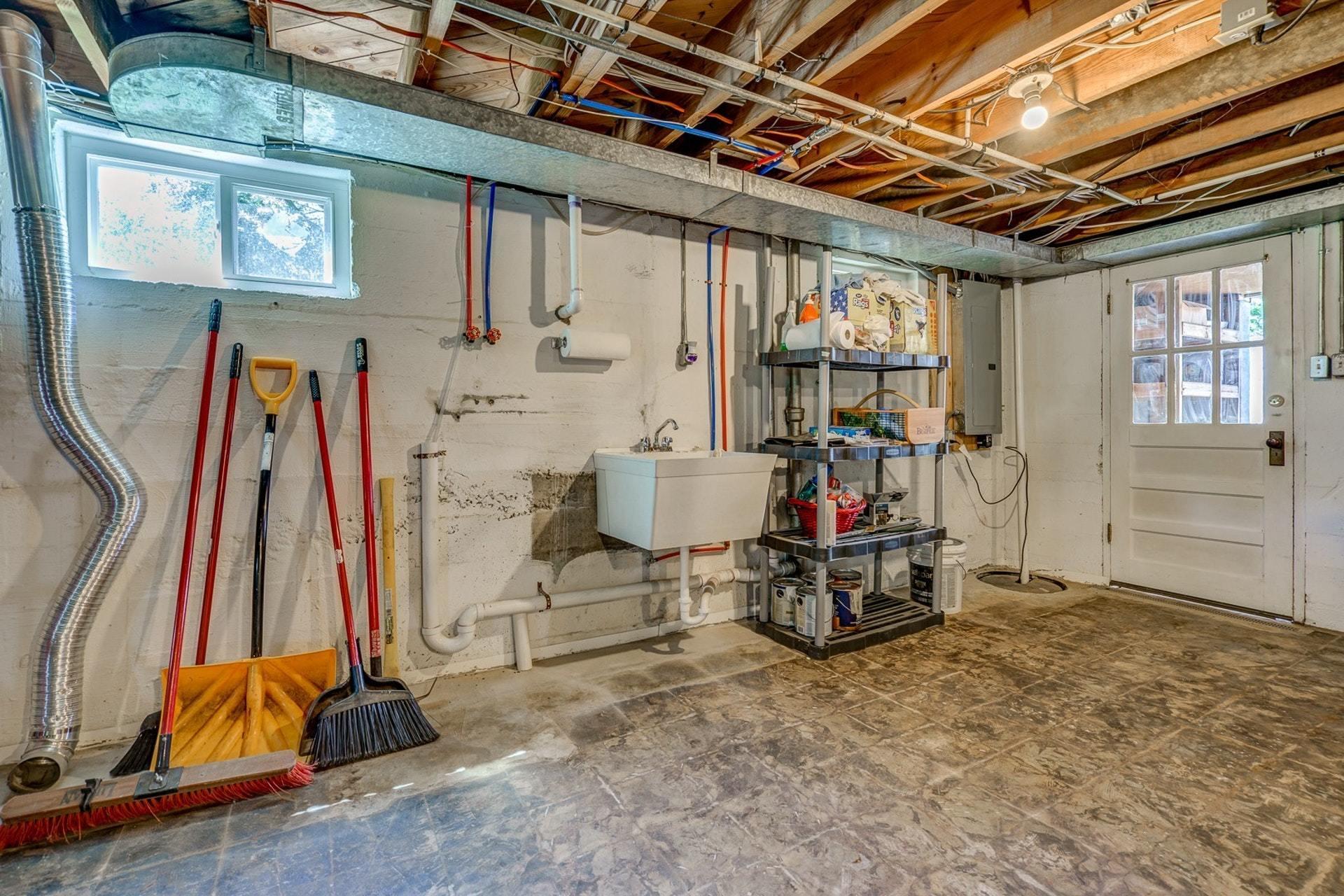 2333 Howard Road Southwest Roanoke, VA 24015 - Photo 22 of 32 Lower Level-2