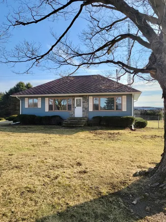 $309,900 | 49145 92nd Avenue, Decatur, MI 49045