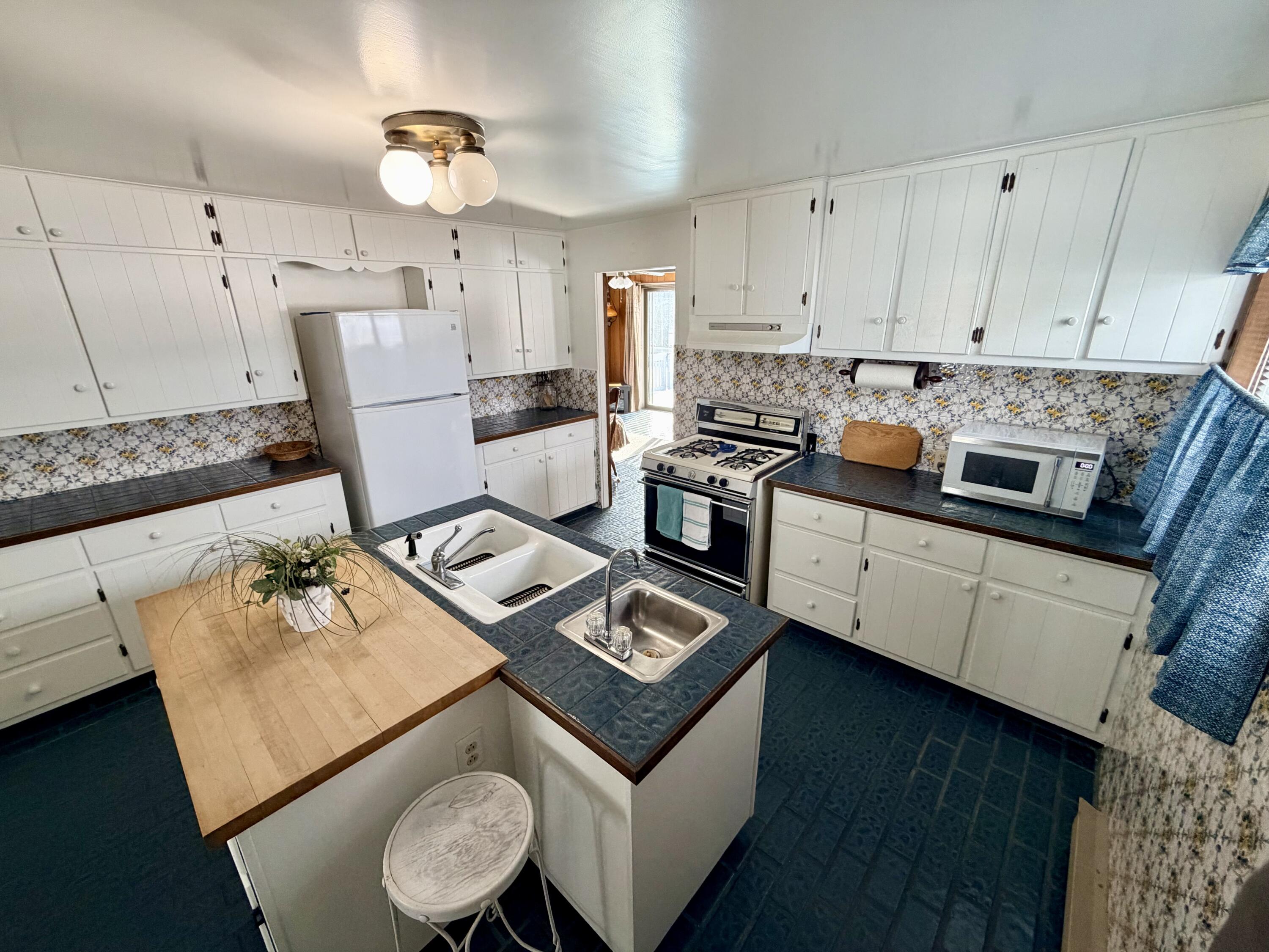 49145 92nd Avenue Decatur, MI 49045 - Photo 26 of 61 IMG_7304