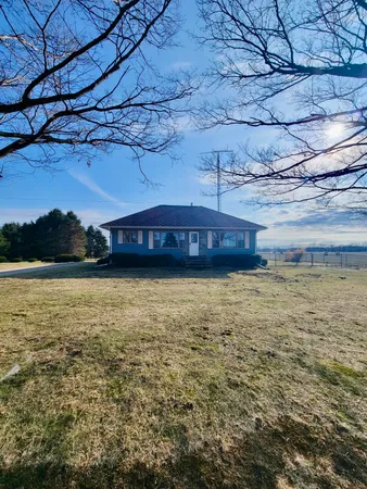 $309,900 | 49145 92nd Avenue, Decatur, MI 49045