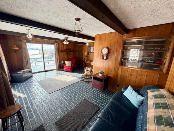 $309,900 | 49145 92nd Avenue, Decatur, MI 49045
