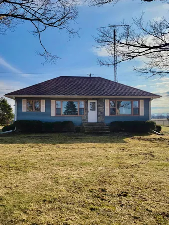 $309,900 | 49145 92nd Avenue, Decatur, MI 49045