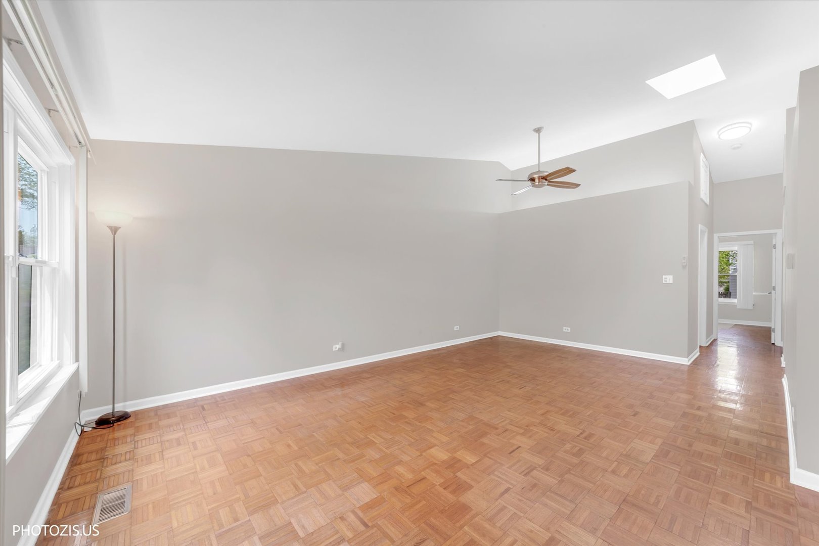 74 Bedford Road Mundelein, IL 60060 - Photo 7 of 31