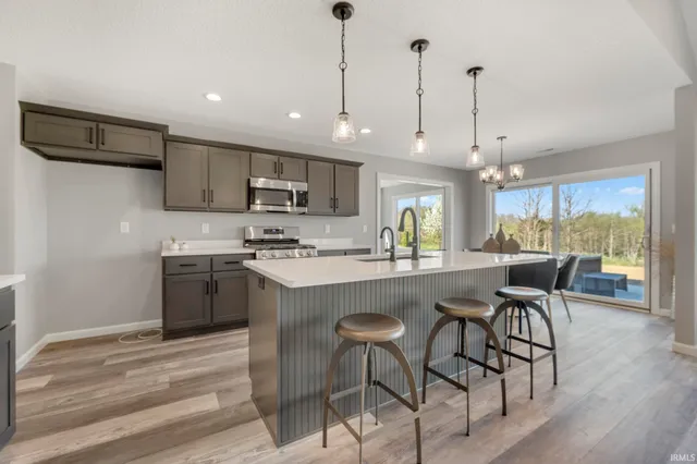 $389,900 | 5165 Greyson Heights Drive, Auburn, IN 46706