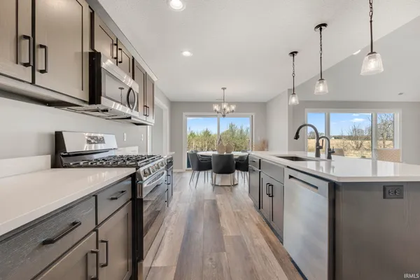 $379,900 | 5165 Greyson Heights Drive, Auburn, IN 46706