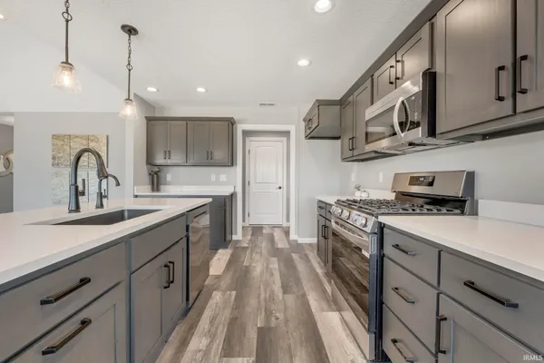 $379,900 | 5165 Greyson Heights Drive, Auburn, IN 46706