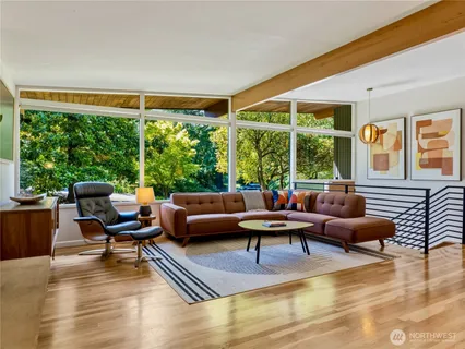 $1,349,000 | 17128 2nd Avenue Southwest, Normandy Park, WA 98166
