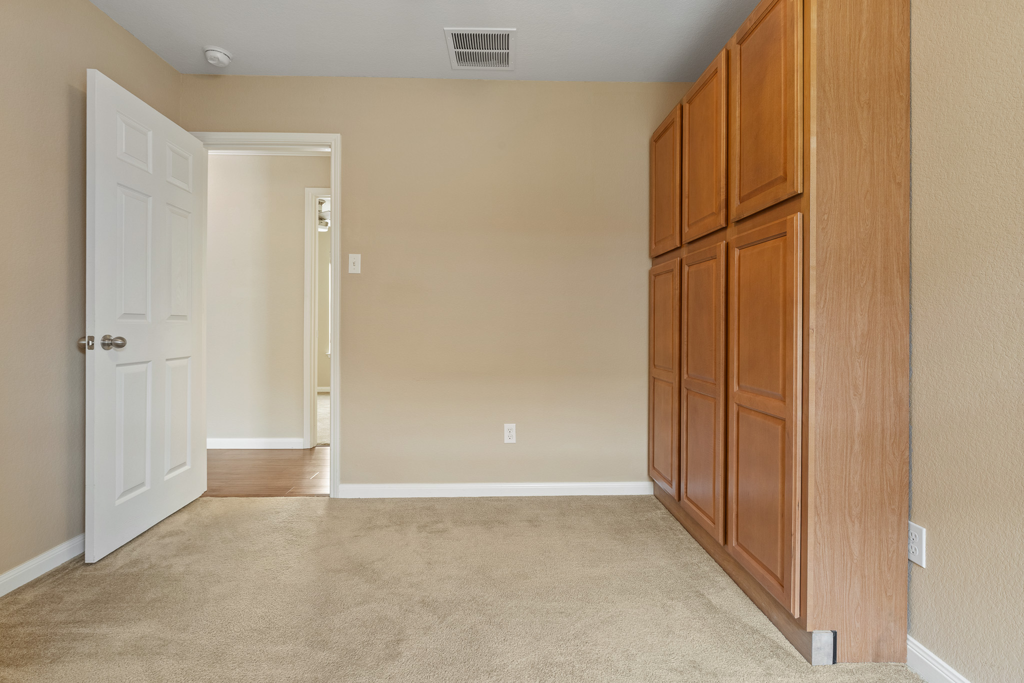 11400 Ashbrook Drive Manchaca, TX 78652 - Photo 20 of 32 a view of an empty room