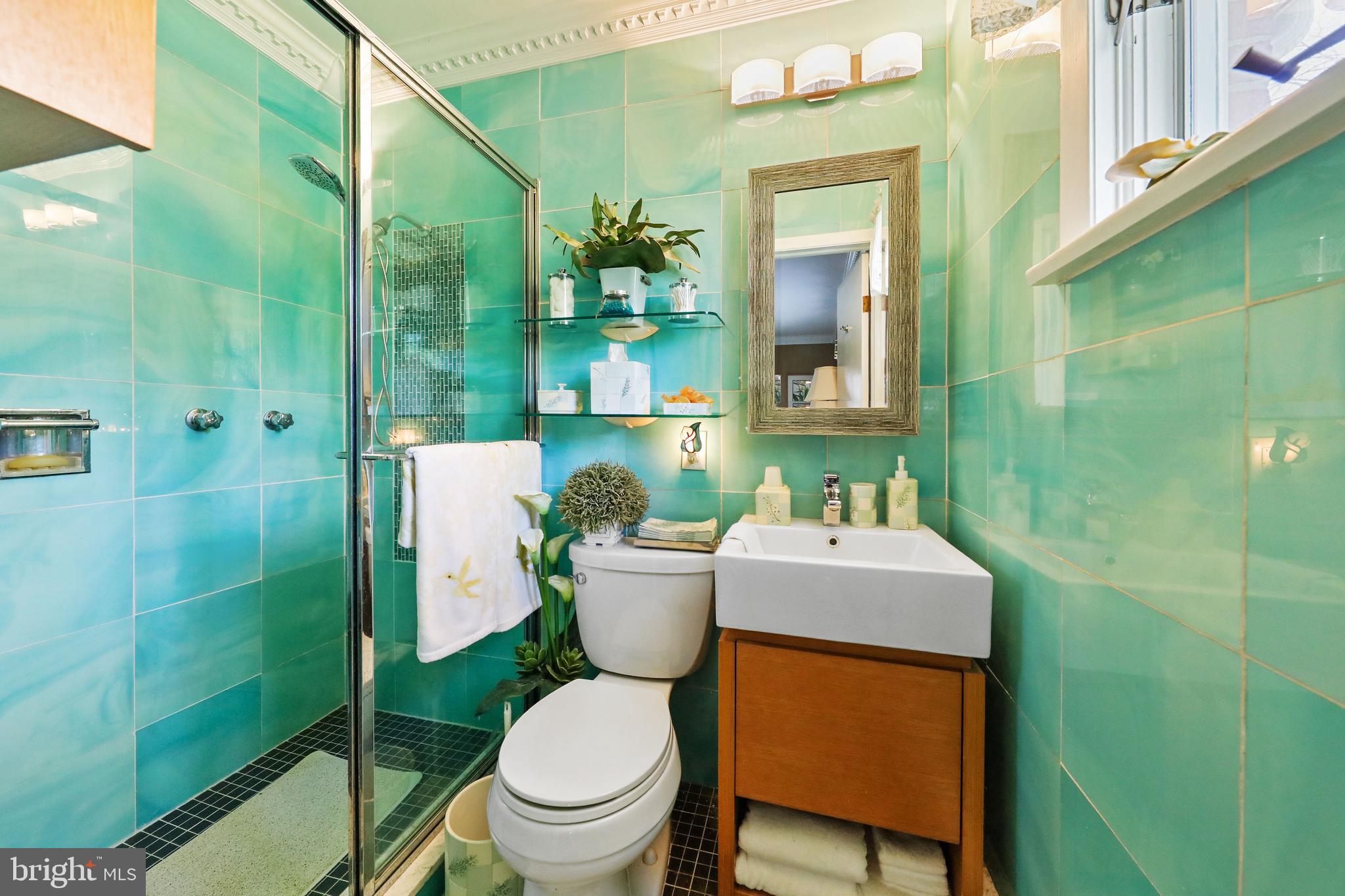 19 Diane Drive Ewing, NJ 08628 - Photo 33 of 38 a bathroom with a sink toilet and shower