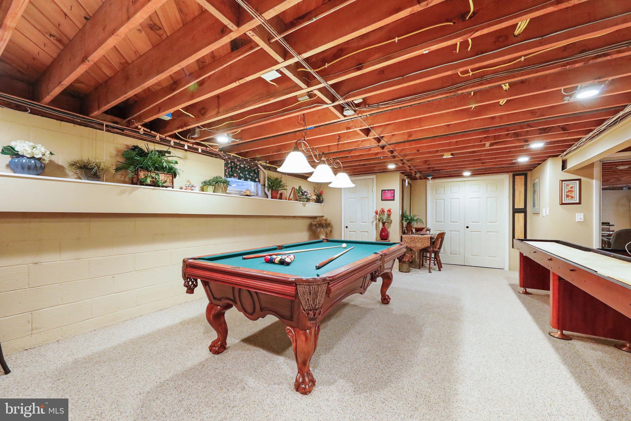 19 Diane Drive Ewing, NJ 08628 - Photo 36 of 38 a room with furniture and windows