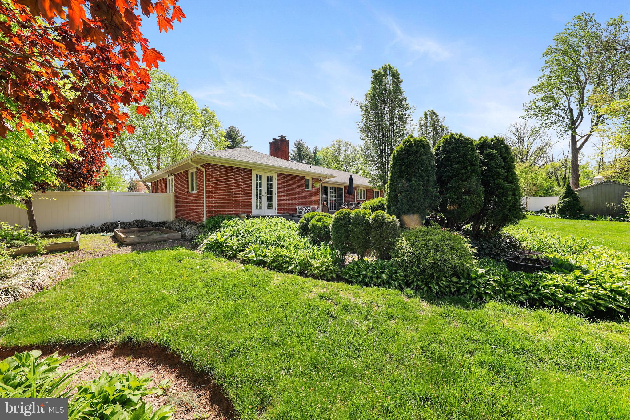 19 Diane Drive Ewing, NJ 08628 - Photo 6 of 38 a view of a house with a backyard