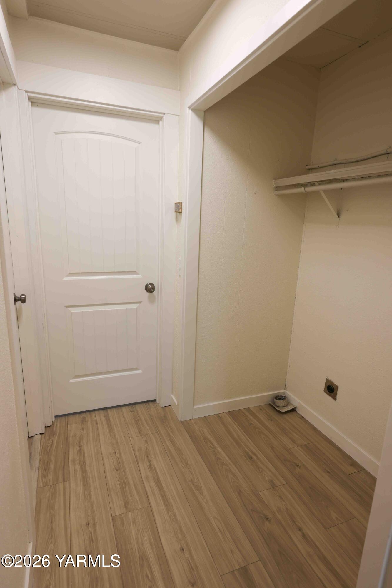 3701 Gun Club Road, Unit 16 Yakima, WA 98901 - Photo 15 of 17 Laundry area