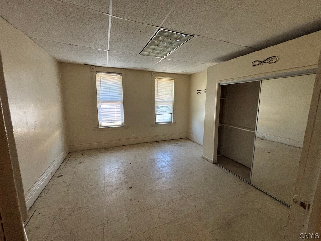 1002 Spring Street Syracuse, NY 13208 - Photo 4 of 23