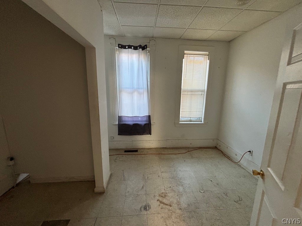 1002 Spring Street Syracuse, NY 13208 - Photo 7 of 23