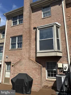 $750,000 | 6402 Seven Oaks Court, Falls Church, VA 22042