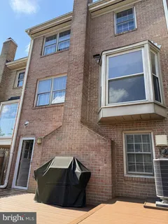$750,000 | 6402 Seven Oaks Court, Falls Church, VA 22042