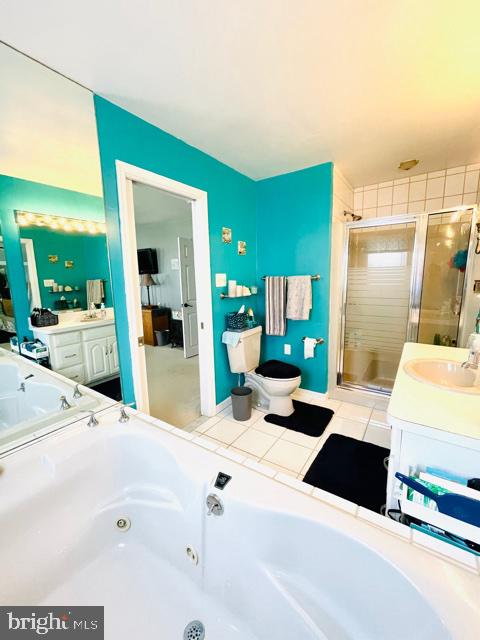 1004 Lamb Road Secane, PA 19018 - Photo 11 of 22 Master bathroom 1