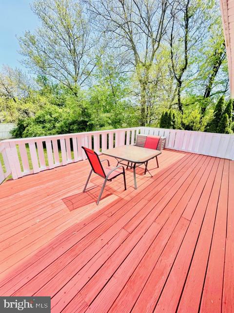 1004 Lamb Road Secane, PA 19018 - Photo 16 of 22 Deck
