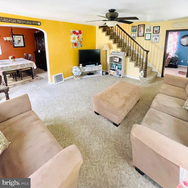 1004 Lamb Road Secane, PA 19018 - Photo 4 of 22 Living room 2