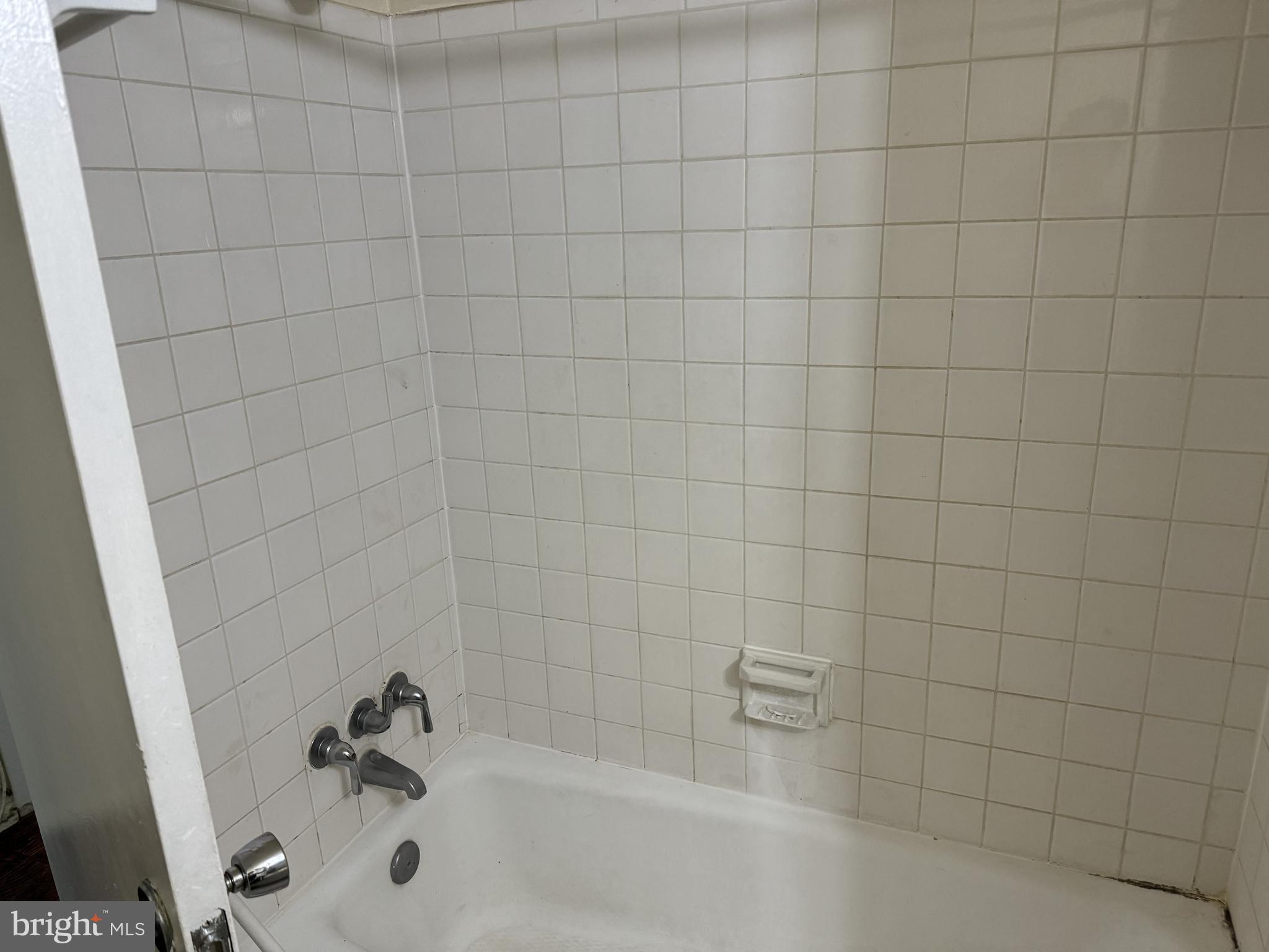 2632 Fort Farnsworth Road, Unit 142 Alexandria, VA 22303 - Photo 13 of 28 Gallery Image 13